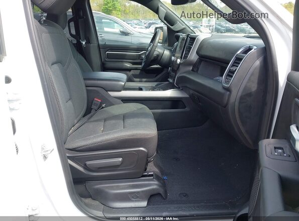 1C6RRFFG4SN503967 2025 RAM 1500 White Front interior view