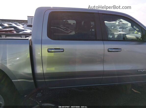 1C6RRFFG8NN392229 2022 RAM 1500 Silver Սալոնի 360 աստիճան տեսք