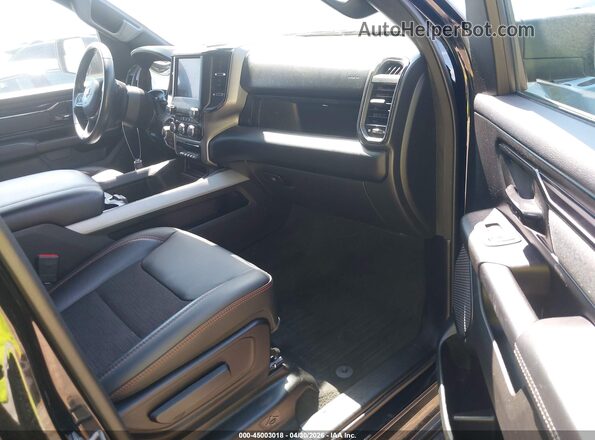 1C6RRFFGXNN245555 2022 RAM 1500 Black წინა სალონის ხედი