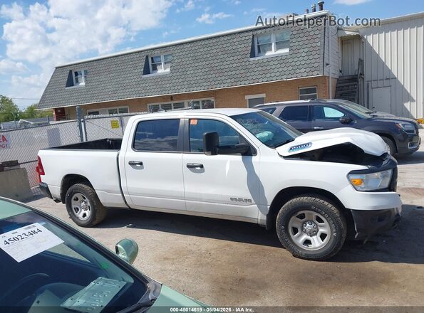1C6RRFNG7NN383717 2022 RAM 1500 White Սալոնի հետևի տեսք