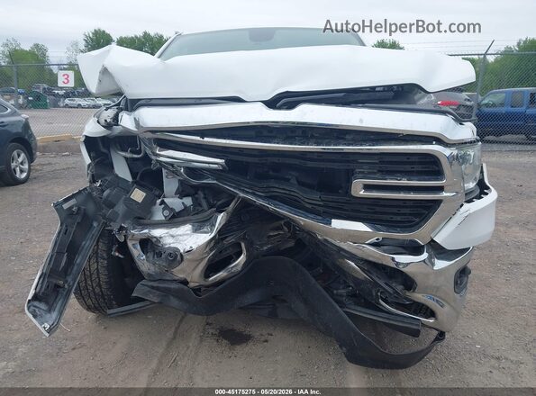 1C6SRFBT2LN268006 2020 RAM 1500 White Front view