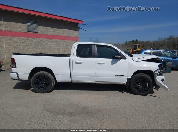 1C6SRFBT3NN195280 2022 RAM 1500 White სალონის 360-გრადუსიანი ხედი