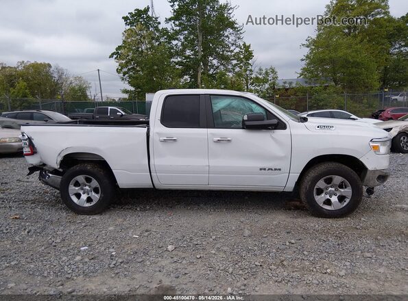 1C6SRFBT4KN822435 2019 RAM 1500 White Widok wnętrza 360 stopni