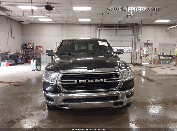 1C6SRFBT4KN865589 2019 RAM 1500 Black ხელსაწყოთა პანელის ხედი