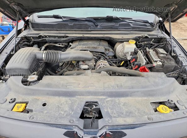 1C6SRFBT5MN590740 2021 RAM 1500 Black Rear interior view