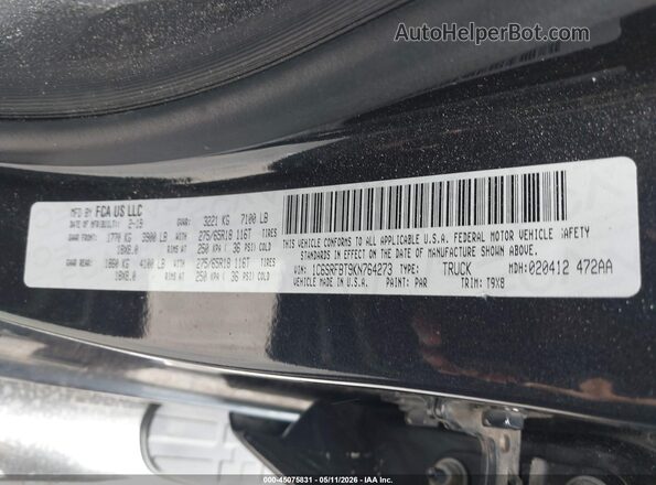 1C6SRFBT9KN764273 2019 RAM 1500 Blue ძრავის განყოფილების ხედი
