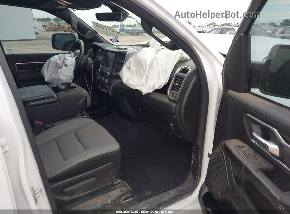 1C6SRFBTXRN103393 2024 RAM 1500 White Front interior view