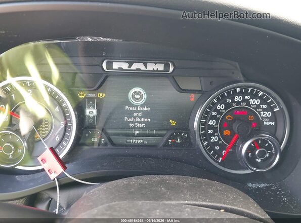 1C6SRFFP5SN633693 2025 RAM 1500 Black უკანა სავარძლების ხედი