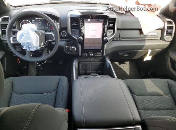 1C6SRFFP7SN774510 2025 RAM 1500 Blue Вид панелі приладів