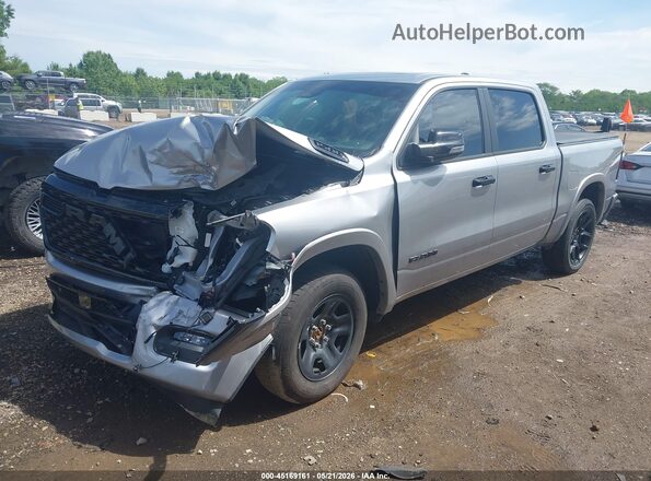 1C6SRFFP9SN501326 2025 RAM 1500 Silver Передня ліва чверть