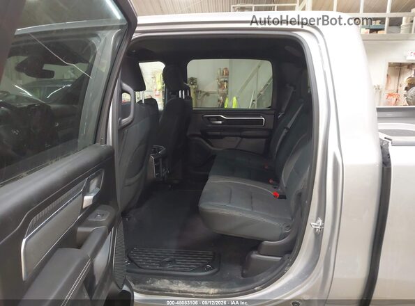 1C6SRFFPXSN698779 2025 RAM 1500 Silver Vista de la etiqueta del VIN