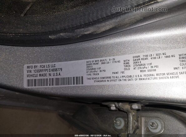 1C6SRFFPXSN698779 2025 RAM 1500 Silver Vista del compartimento del motor