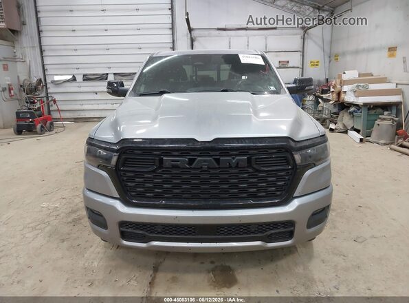 1C6SRFFPXSN698779 2025 RAM 1500 Silver Vista del cuadro de instrumentos