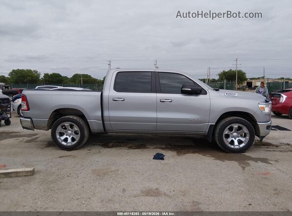 1C6SRFFT5LN331254 2020 RAM 1500 Silver Widok wnętrza z tyłu