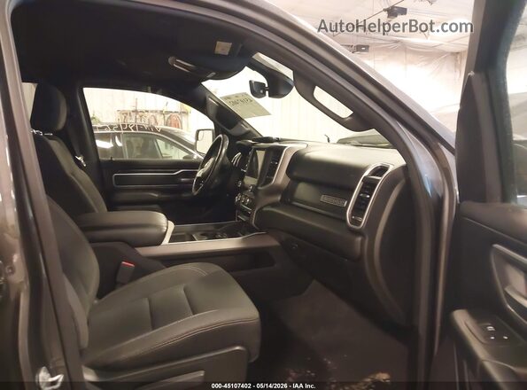 1C6SRFFT6LN184569 2020 RAM 1500 Gray Widok wnętrza z przodu