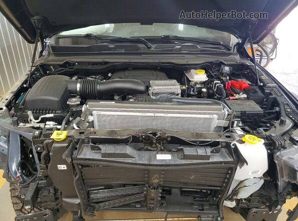 1C6SRFFT7TN228613 2026 RAM 1500 Blue Вид задньої частини салону