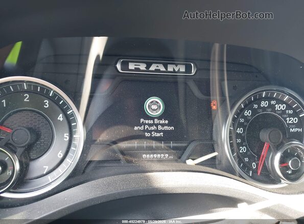 1C6SRFFTXPN594040 2023 RAM 1500 White Հետևի նստատեղերի տեսք