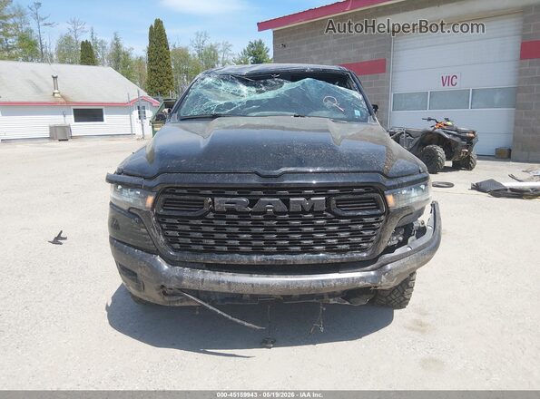 1C6SRFGP3TN160554 2026 RAM 1500 Black Rear interior view