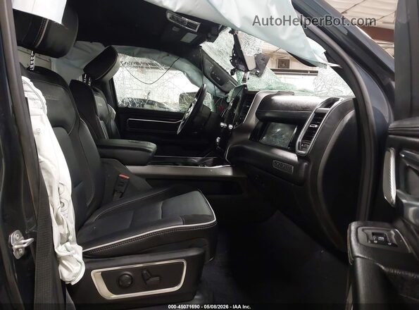 1C6SRFJP2TN196809 2026 RAM 1500 Gray Front interior view