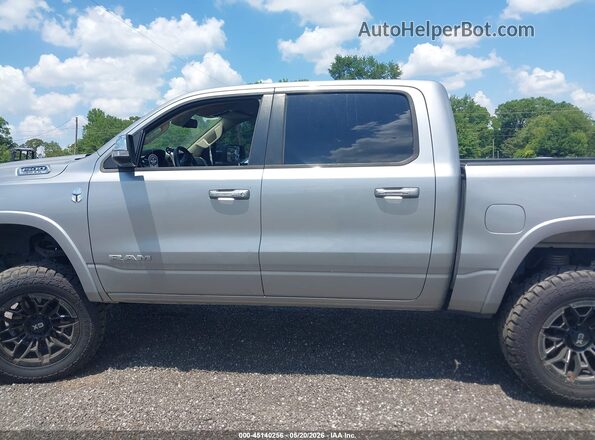 1C6SRFJT0KN504653 2019 RAM 1500 Silver სალონის 360-გრადუსიანი ხედი