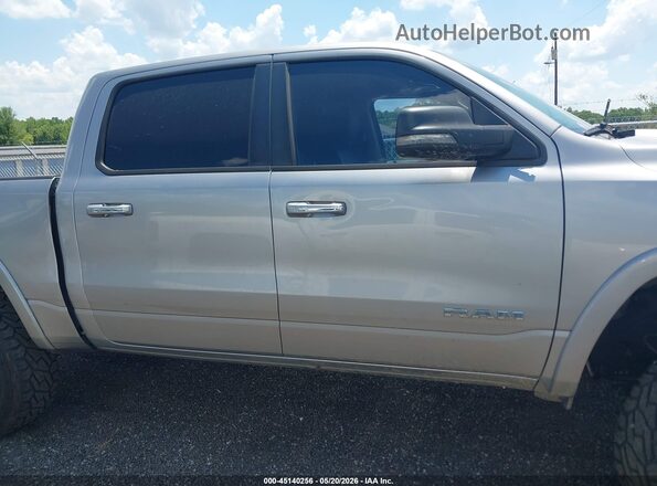 1C6SRFJT0KN504653 2019 RAM 1500 Silver უკანა სალონის ხედი