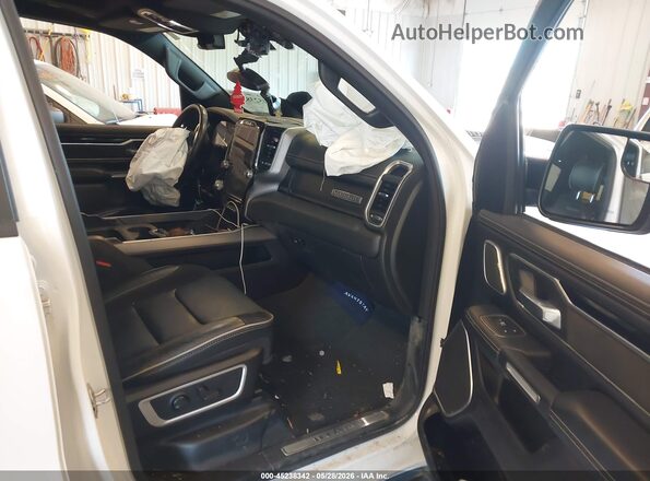 1C6SRFJT3NN353313 2022 RAM 1500 White Вид салону спереду