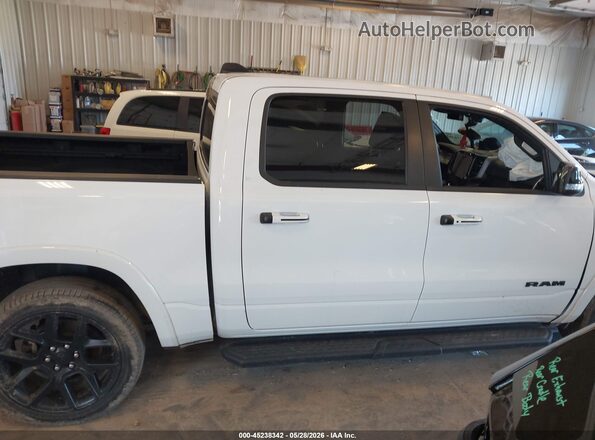 1C6SRFJT3NN353313 2022 RAM 1500 White Вид задньої частини салону