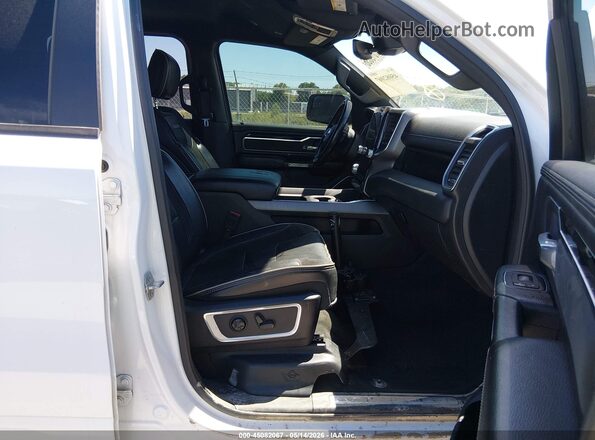 1C6SRFJT5MN781978 2021 RAM 1500 White Widok wnętrza z przodu