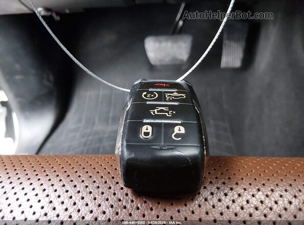 1C6SRFKM8LN221670 2020 RAM 1500 Белый Вид панели приборов