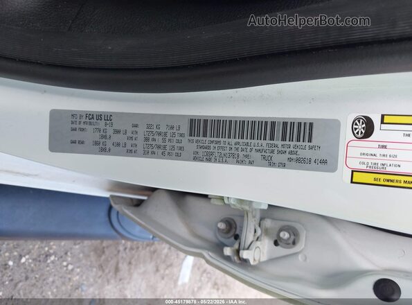 1C6SRFLT2LN137818 2020 RAM 1500 White ძრავის განყოფილების ხედი