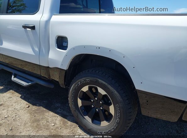 1C6SRFLT2MN520014 2021 RAM 1500 White 