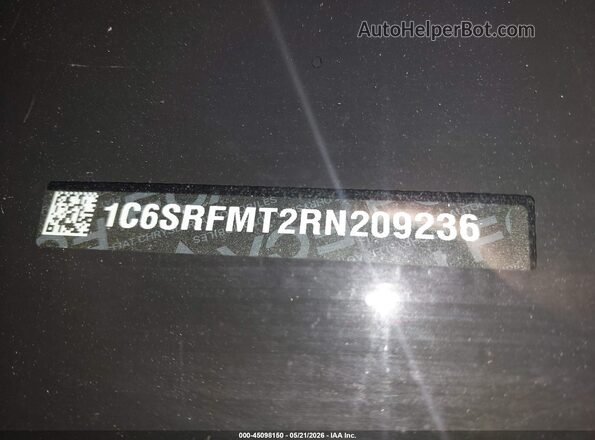 1C6SRFMT2RN209236 2024 RAM 1500 Black Vista del compartimento del motor