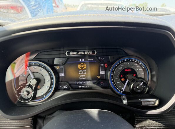 1C6SRFPT7MN635671 2021 RAM 1500 White Instrument cluster view