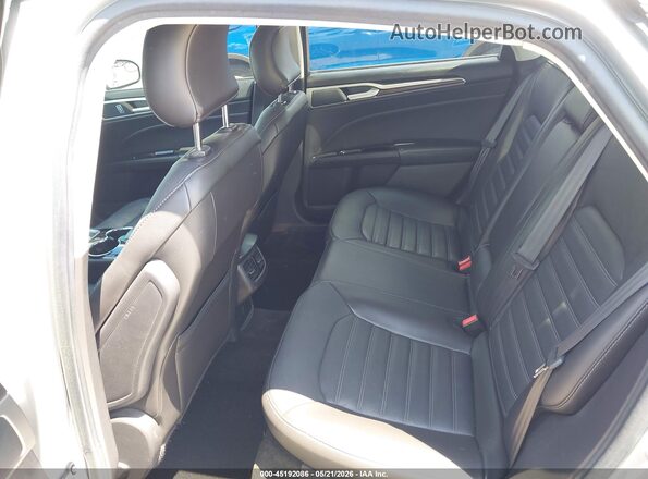 1FA6P0HD0G5118159 2016 FORD FUSION Silver 