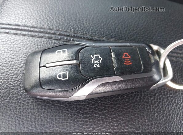 1FA6P8CF0H5312005 2017 FORD MUSTANG Красный Вид панели приборов