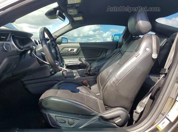 1FA6P8CF0L5125159 2020 FORD MUSTANG Charcoal Widok wnętrza z przodu