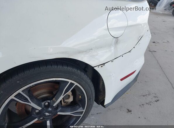 1FA6P8CF1H5244345 2017 FORD MUSTANG White 360 interior view