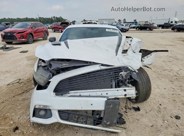 1FA6P8CF3G5298955 2016 FORD MUSTANG Белый Вид спереди