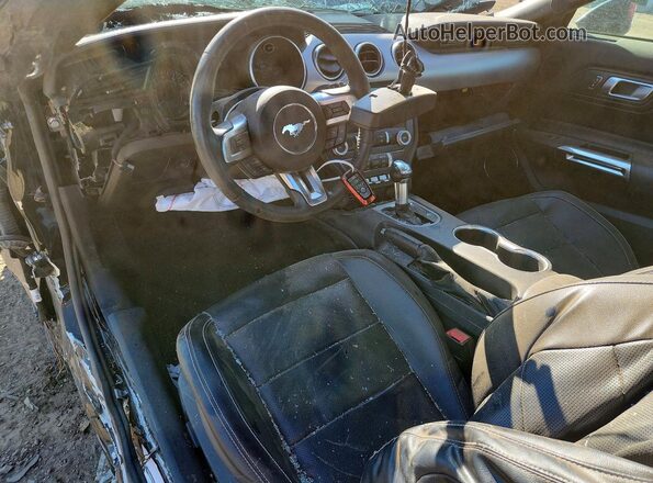 1FA6P8TH0L5136731 2020 FORD MUSTANG Черный Вид панели приборов