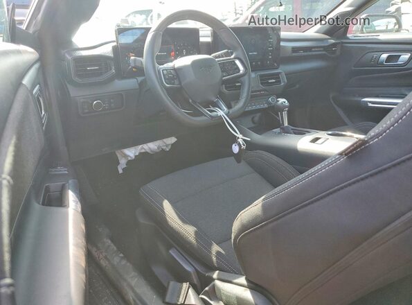 1FA6P8TH2R5139834 2024 FORD MUSTANG Черный Вид панели приборов