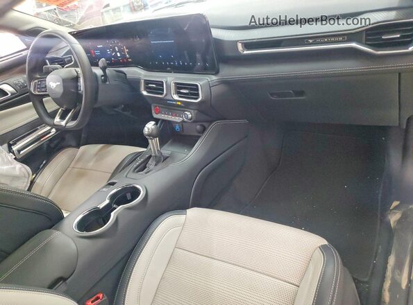 1FA6P8TH2S5110310 2025 FORD MUSTANG Silver Dashboard view