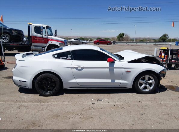 1FA6P8TH5K5143494 2019 FORD MUSTANG White Widok wnętrza 360 stopni