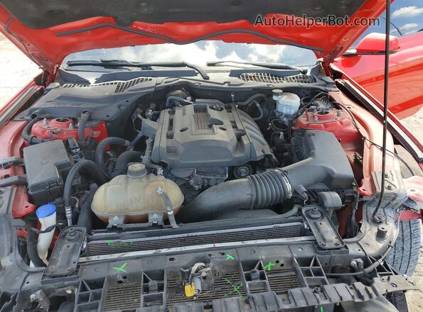 1FA6P8TH5L5120217 2020 FORD MUSTANG Red Widok wnętrza z tyłu