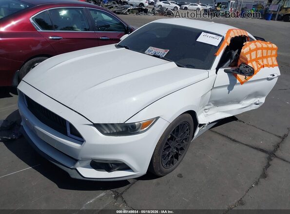 1FA6P8TH6G5272805 2016 FORD MUSTANG White Vista tres cuartos delantera izquierda