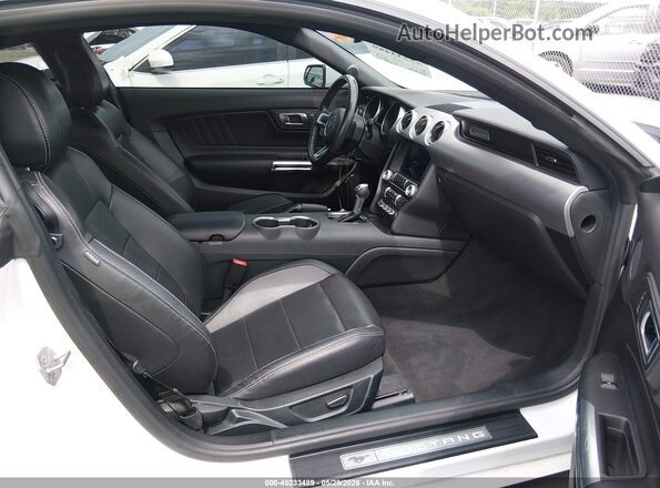 1FA6P8TH7P5102095 2023 FORD MUSTANG Белый Вид салона спереди
