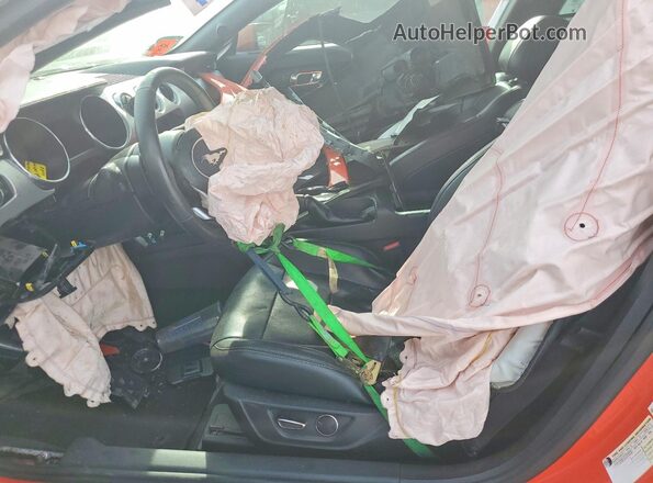 1FA6P8TH8G5224237 2016 FORD MUSTANG Red Front interior view