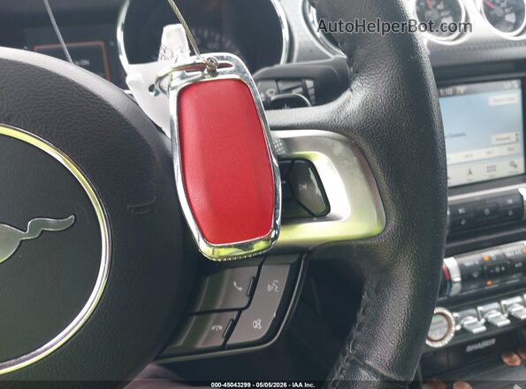 1FA6P8TH8H5249916 2017 FORD MUSTANG White Widok deski rozdzielczej