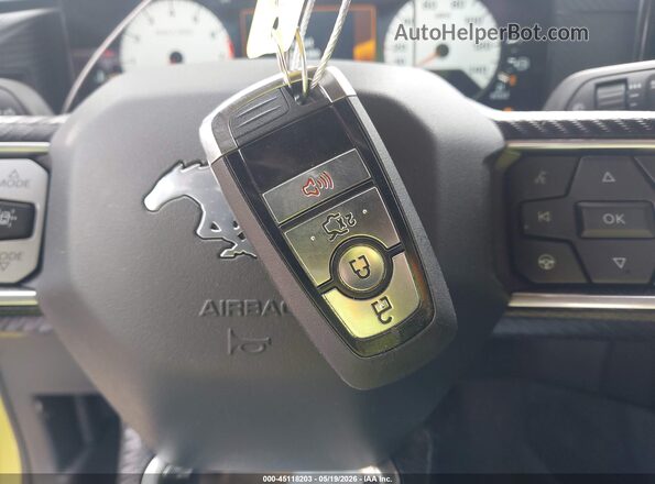 1FA6P8TH8S5130545 2025 FORD MUSTANG Зеленый Вид панели приборов