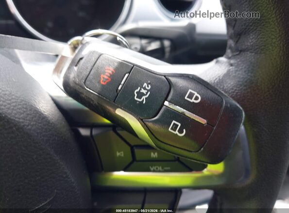 1FA6P8THXG5313839 2016 FORD MUSTANG Red Widok deski rozdzielczej