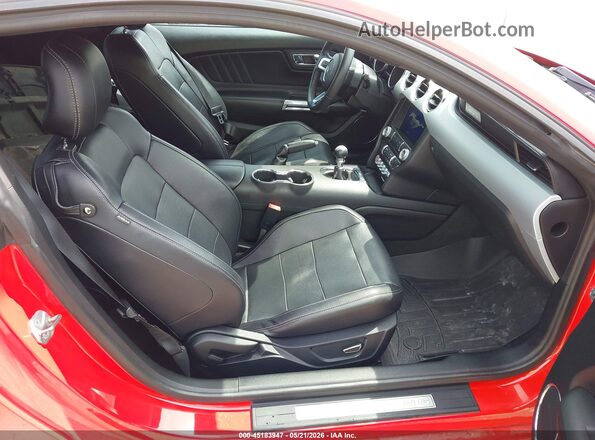 1FA6P8THXG5313839 2016 FORD MUSTANG Red Widok wnętrza z przodu